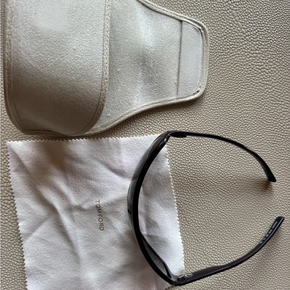 Vintage Tom Ford sunglasses y2k